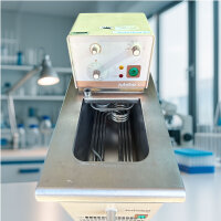 Julabo F10 Wasserbad Thermostatbad 25–37 °C...