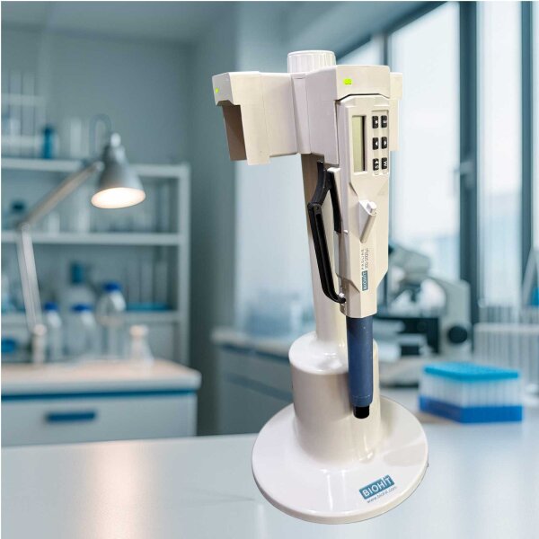 Biohit Proline 100–5000 µL elektron. Pipette mit 4fach Ladestation geprüft